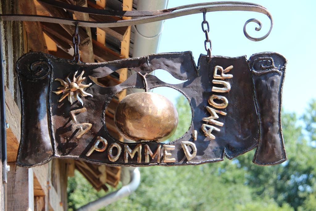 La Pomme D'Amour Honfleur Exteriör bild